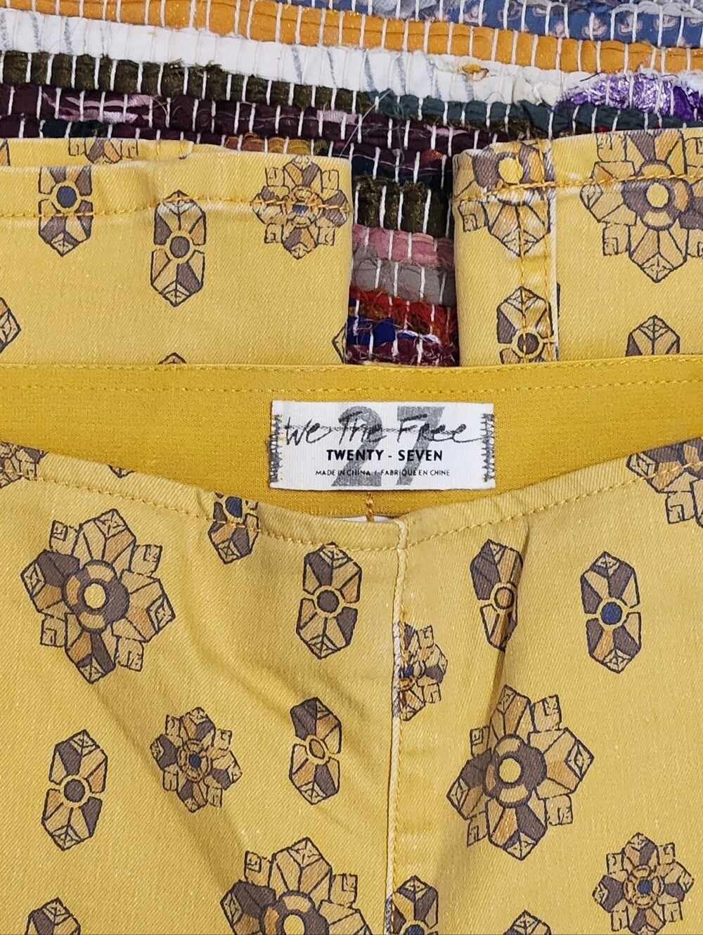 We The Free Penny Pull-On Printed Flare Jeans by Free People Sz 27 - Picture 4 of 5